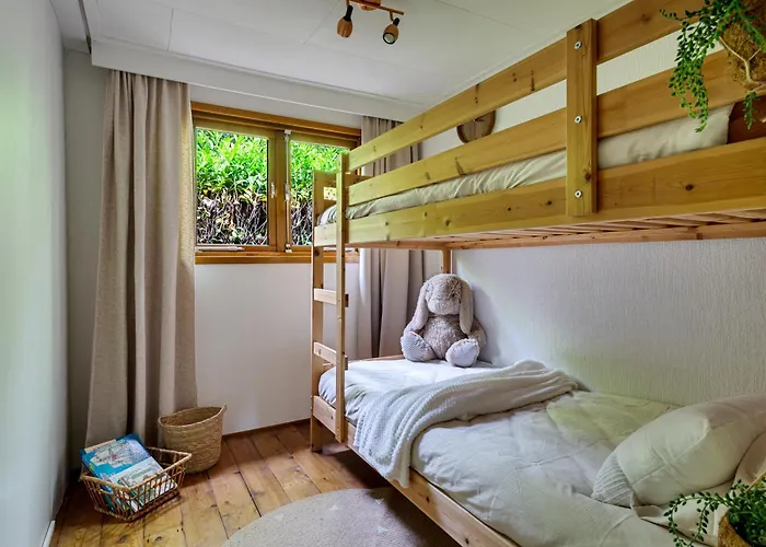 Boshuisje Woodsy 6pers - Nabij Toverland Chalet Sevenum