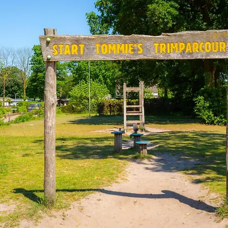 Boshuisje Woodsy 6pers - Nabij Toverland Sevenum